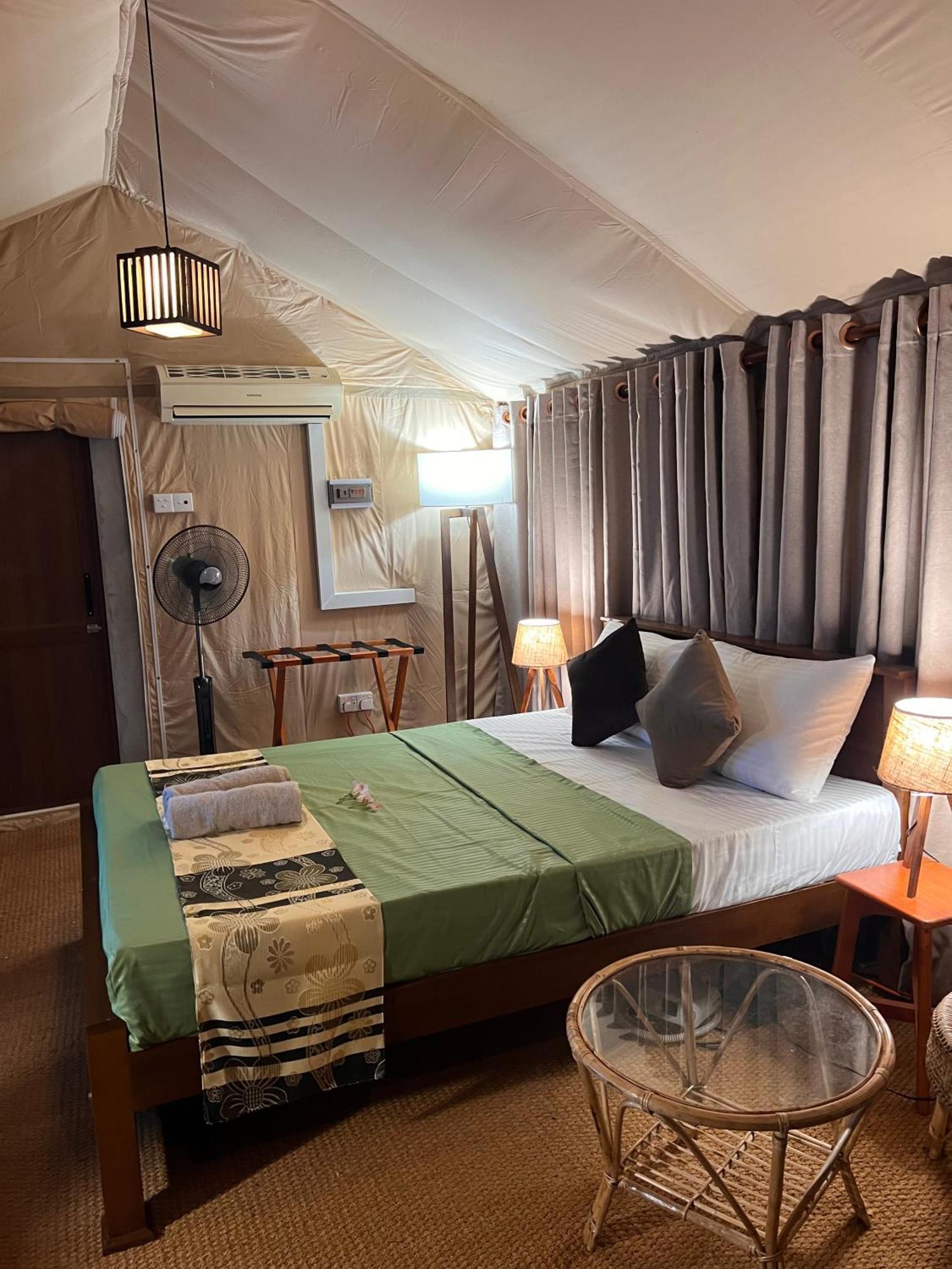 ホテル At One - Glamping Rekawa エクステリア 写真