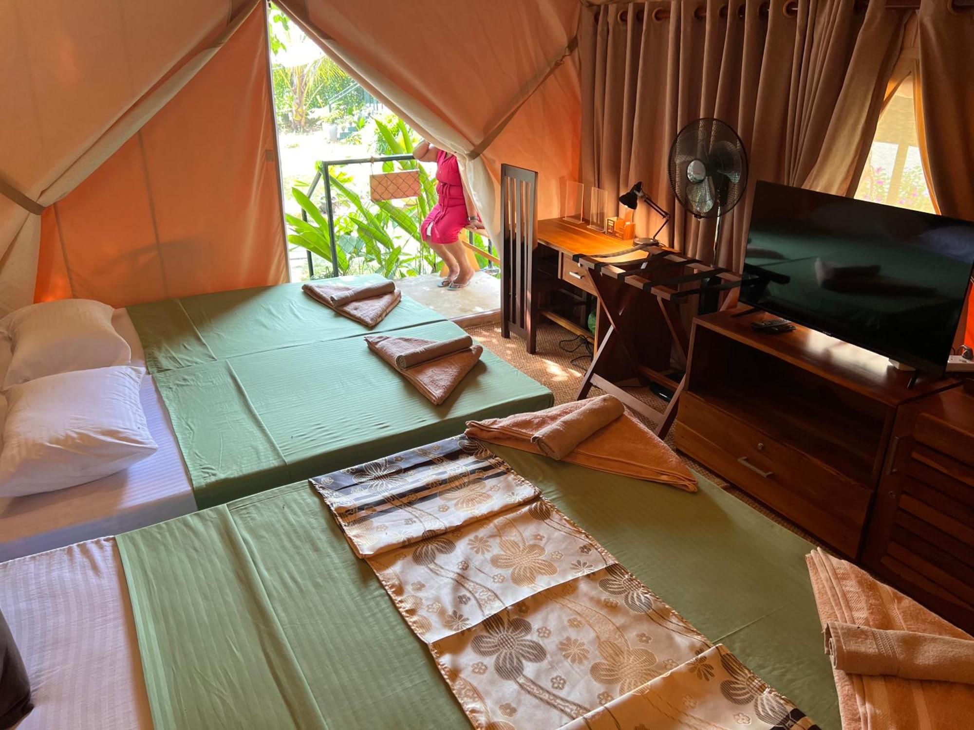 ホテル At One - Glamping Rekawa エクステリア 写真